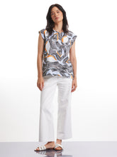 Load image into Gallery viewer, Shortsleeve Seamed Oasis Tee