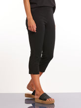 Load image into Gallery viewer, Cropped Bengaline Pant Black