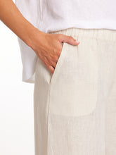 Load image into Gallery viewer, 3/4 Tulip Linen Pant Linen