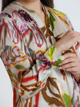 Load image into Gallery viewer, Long Sleeve Collared Top