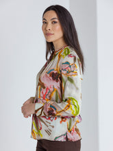 Load image into Gallery viewer, Long Sleeve Collared Top