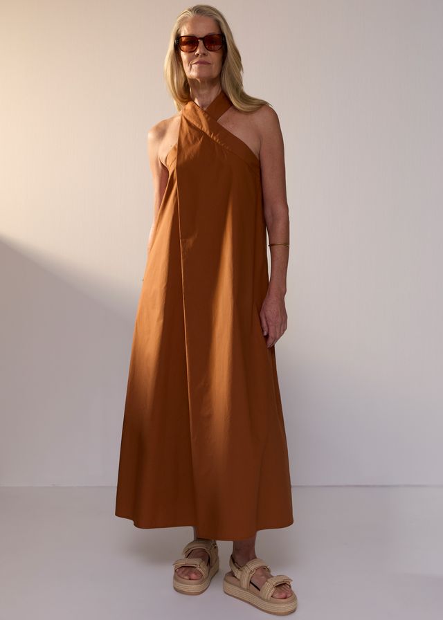 Hali Dress Plain Toffee