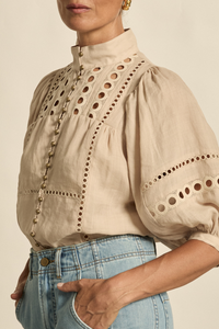cabaret top cashew