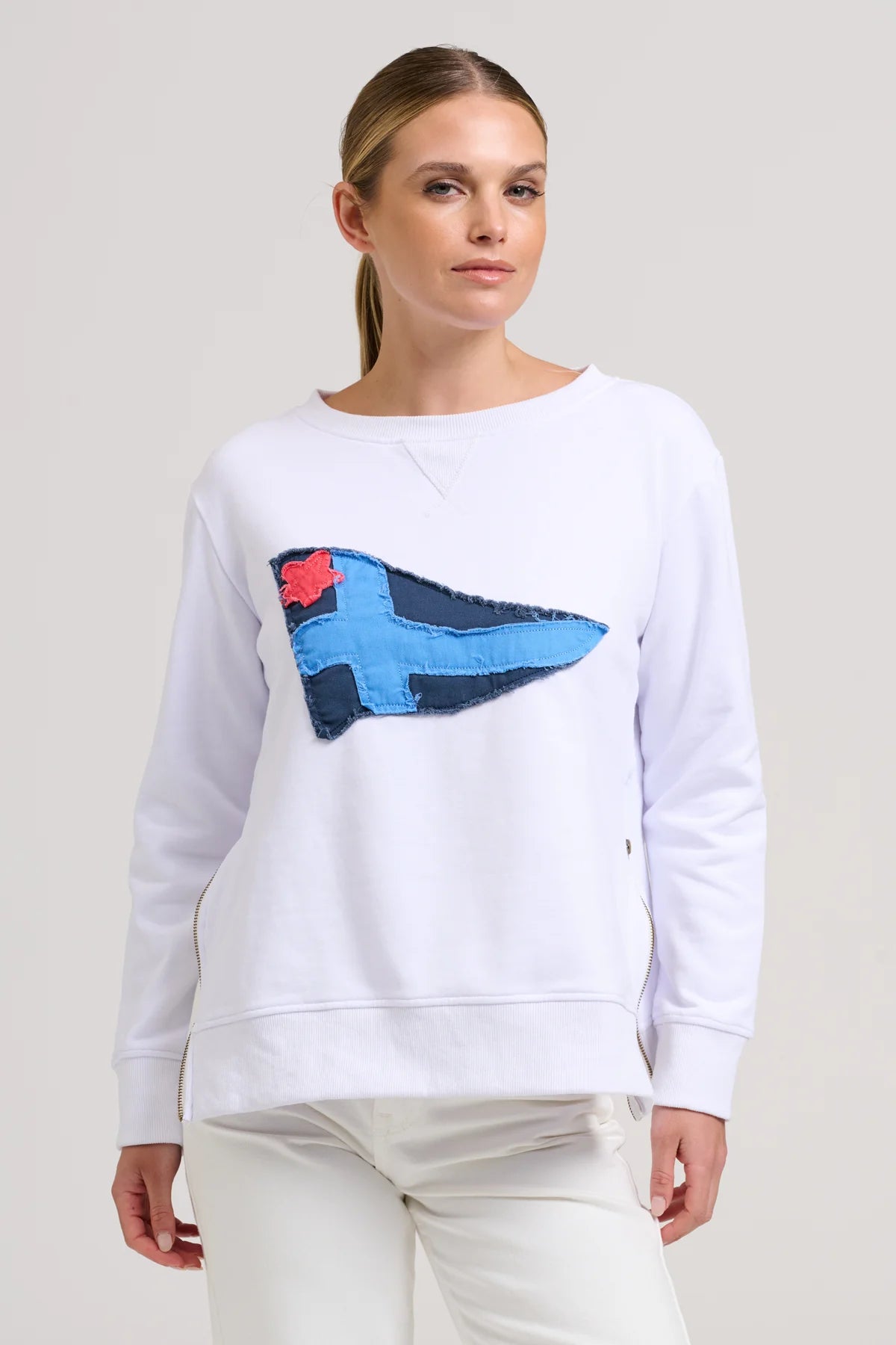 Classic Zipside Navel Flag - White/Navy