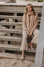 Load image into Gallery viewer, Drift Airy Pullover Toffee Marle