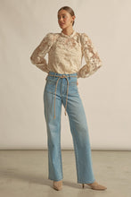 Load image into Gallery viewer, glint top - ecru