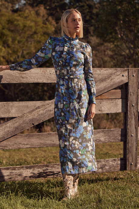 graduate dress - forest blur