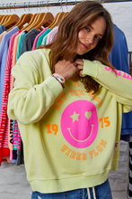 Load image into Gallery viewer, Smily Washed Sweat Lemon