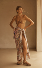 Load image into Gallery viewer, SONTUOSA  Tasselled Pareo