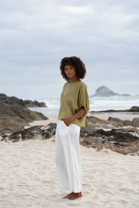 Tina Linen Top Olive