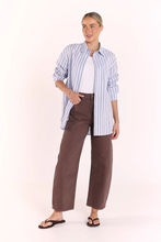 Load image into Gallery viewer, Lola Barrel Jean - Chocolate