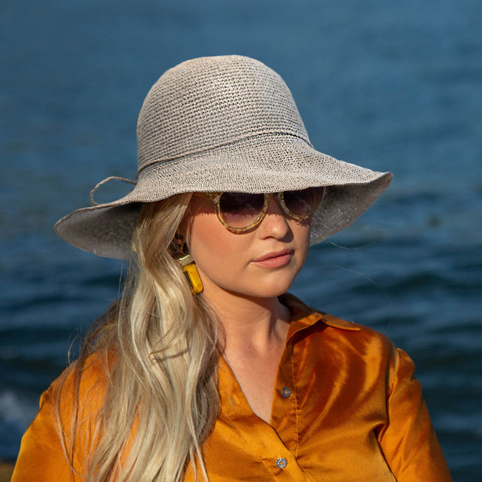 Ana Cloche Grey