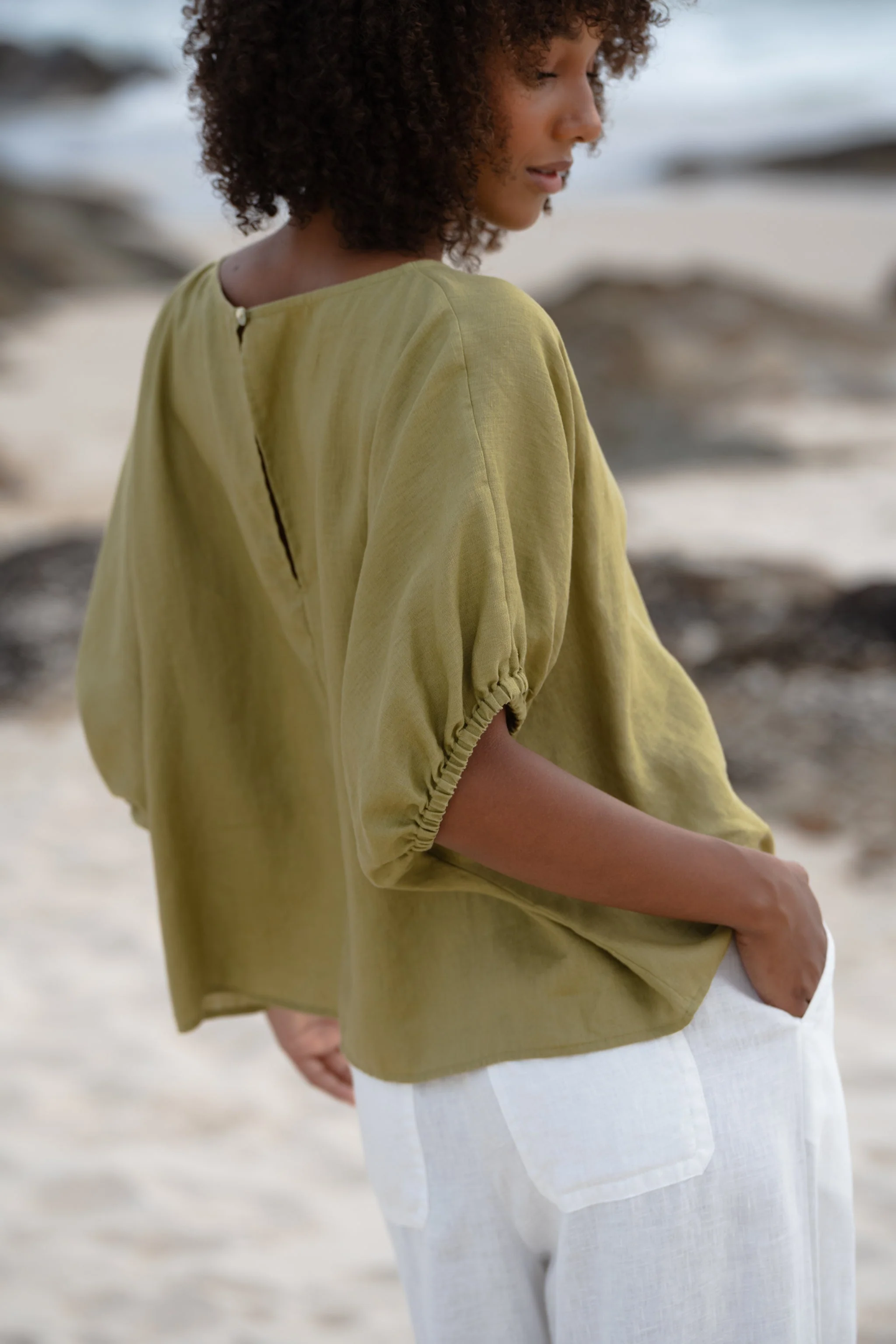 Tina Linen Top Olive