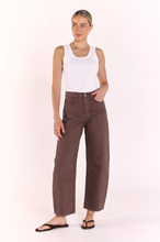 Load image into Gallery viewer, Lola Barrel Jean - Chocolate