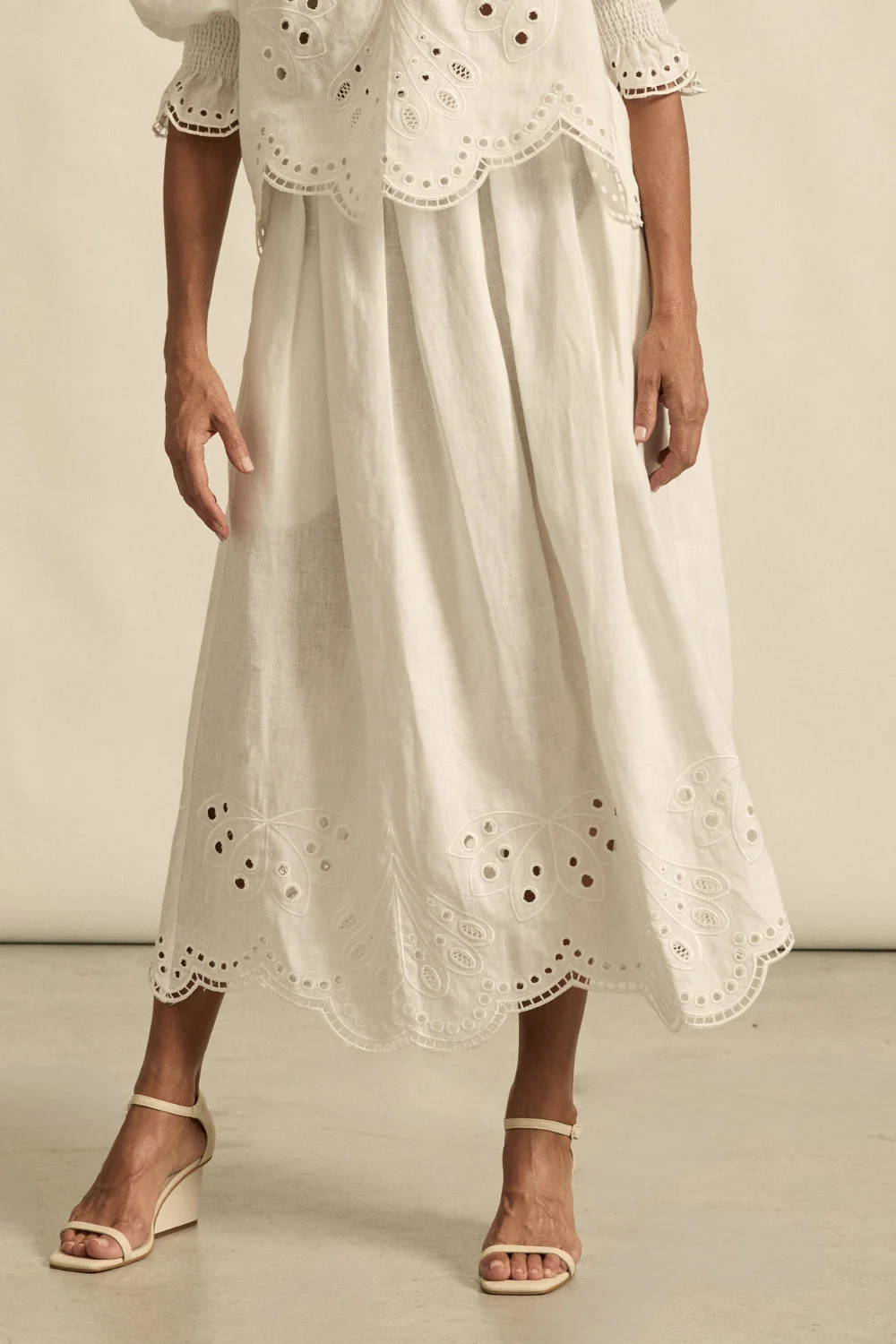 jetty skirt - porcelain