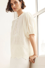 Load image into Gallery viewer, gleam top - cream broderie