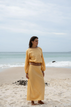 Load image into Gallery viewer, Louisa Linen Top Butter