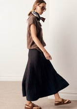 Load image into Gallery viewer, Rosin Cable Knit Choc