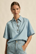 Load image into Gallery viewer, insinuate top - light chambray
