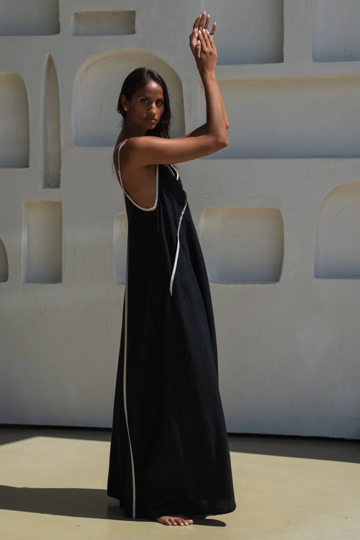 Azalea Linen Dress Black