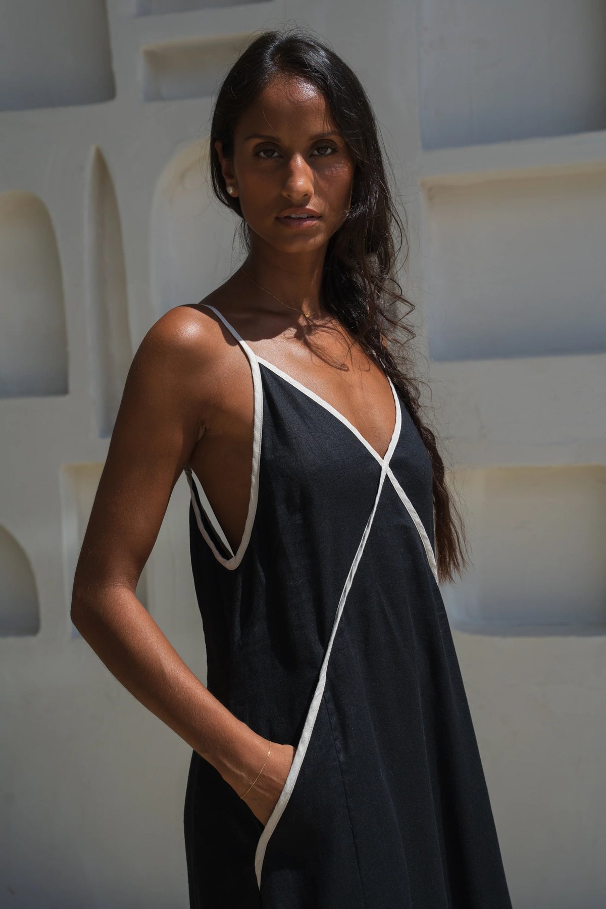 Azalea Linen Dress Black
