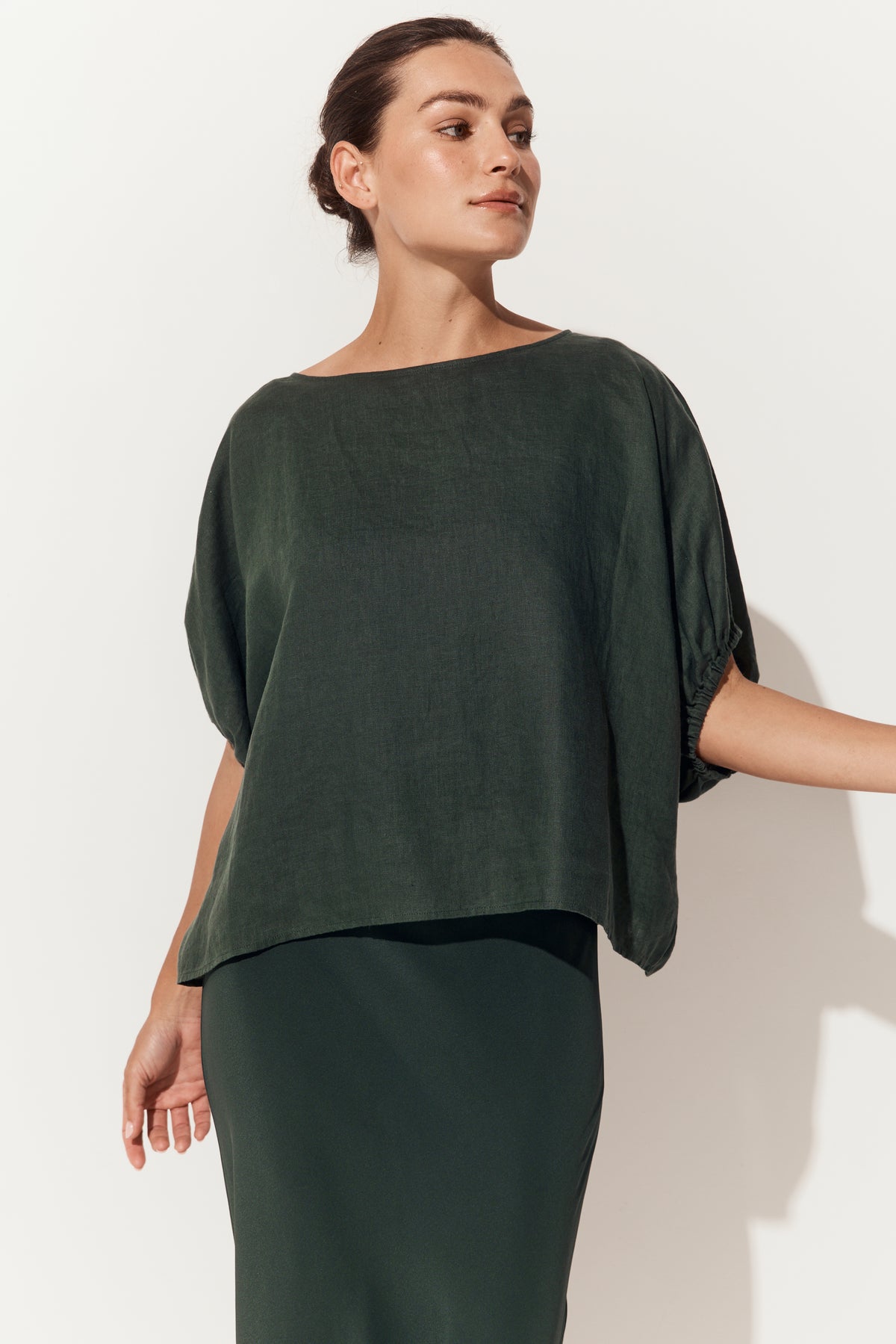 Tina Linen Top Forest