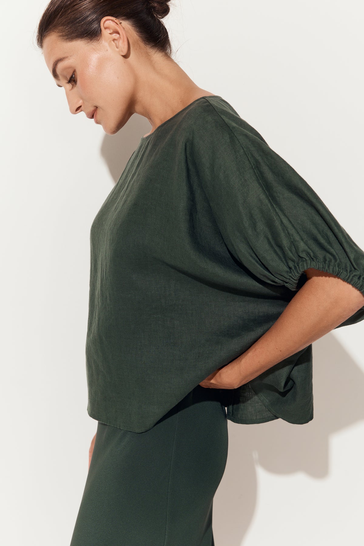 Tina Linen Top Forest