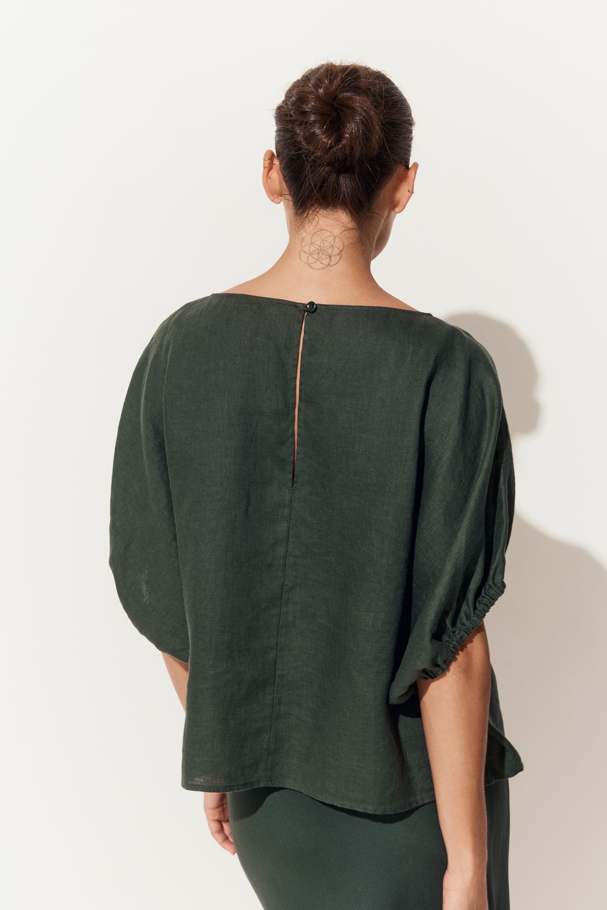 Tina Linen Top Forest