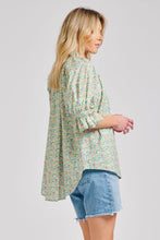 Load image into Gallery viewer, The Marlo Easy Flow Short Sleeve Shirt - Mint Floral