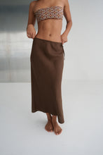 Load image into Gallery viewer, Riley Bias Linen Skirt Chocolate