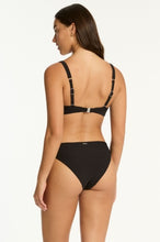 Load image into Gallery viewer, Spinnaker Longline Bralette Black