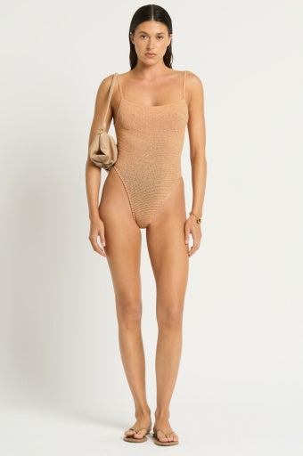low palace onepiece seashell