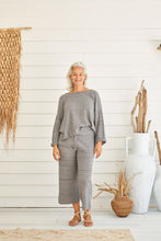 Load image into Gallery viewer, Retreat Cotton Twist Pullover - Washed Black x Silver