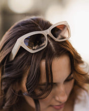 Load image into Gallery viewer, Mira Sunglasses - Almond