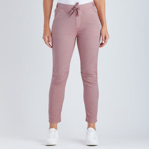 Lightweight Jogger Jean - Dirty Pink