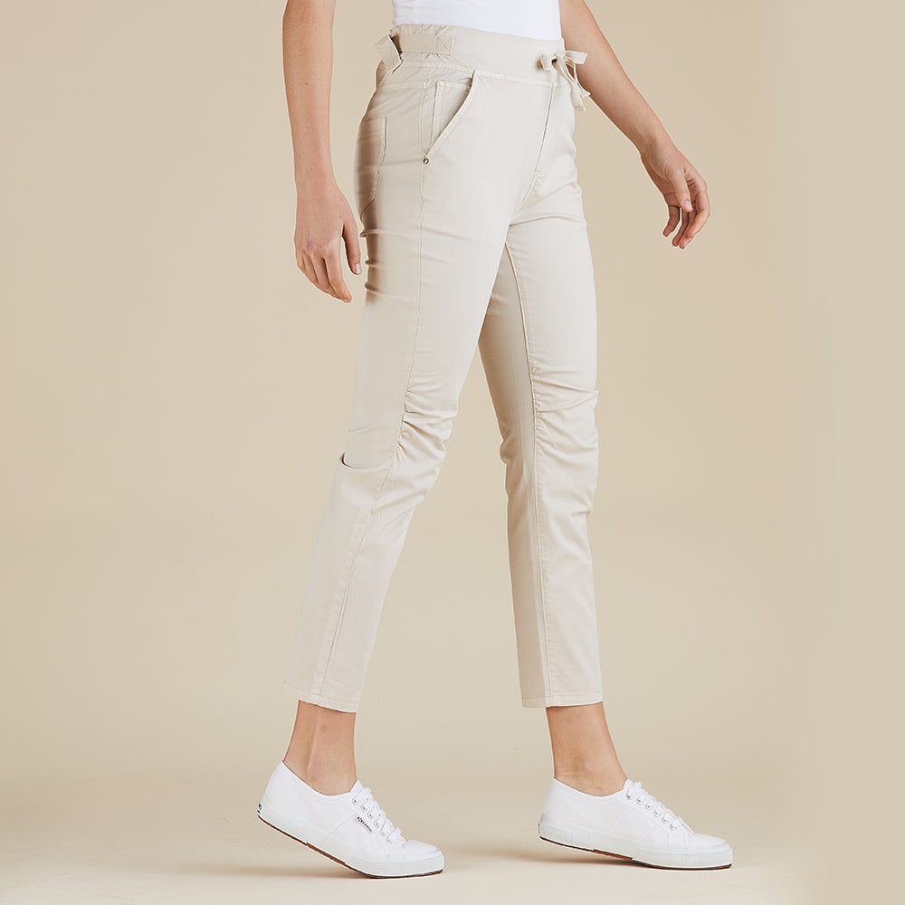 Lightweight Jogger Jean - Natural