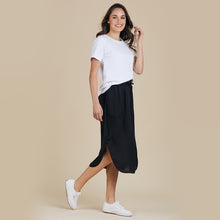 Load image into Gallery viewer, Threadz Rib Tee | White
