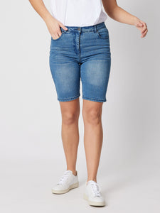 Miracle Denim Short - Washed Denim