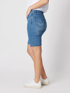 Miracle Denim Short - Washed Denim