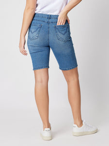 Miracle Denim Short - Washed Denim