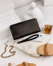 Load image into Gallery viewer, Isla Lizard Black Wallet