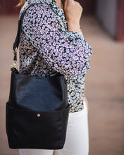 Load image into Gallery viewer, Margie Black Shoulder Bag