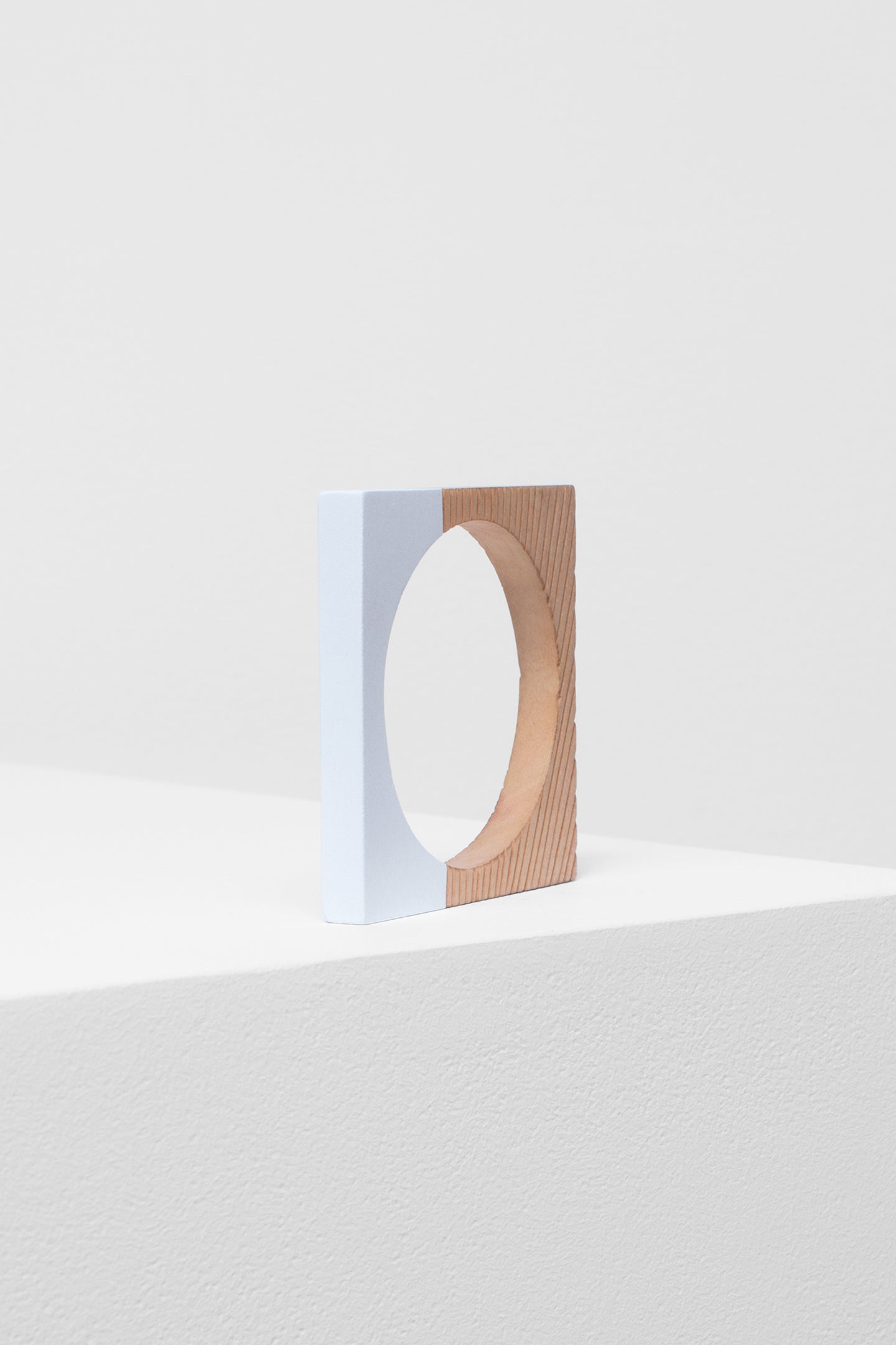 Elk the Label Eda Bangle | Blonde/White