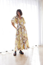 Load image into Gallery viewer, Elle Puff Sleeve Maxi Postcard Floral