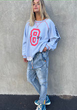 Load image into Gallery viewer, Contrast Stitch Sweat - Light Blue