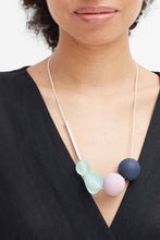Load image into Gallery viewer, Helmi Necklace