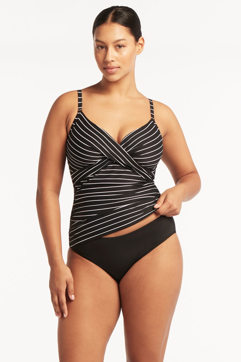 Shoreline Twist Front Dd/E Cup Singlet Top - Black