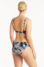 Load image into Gallery viewer, Botanica G Cup Cross Front Top - Black
