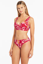 Load image into Gallery viewer, jardin cross front multifit bra top - red
