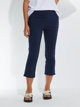 Load image into Gallery viewer, Cropped Bengaline Pant - Navy